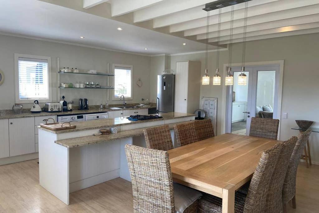 Summit Song - Thesen Island Villa นิสนา ภายนอก รูปภาพ